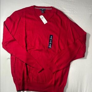 GAP Men's Bright Red V-Neck Sweater